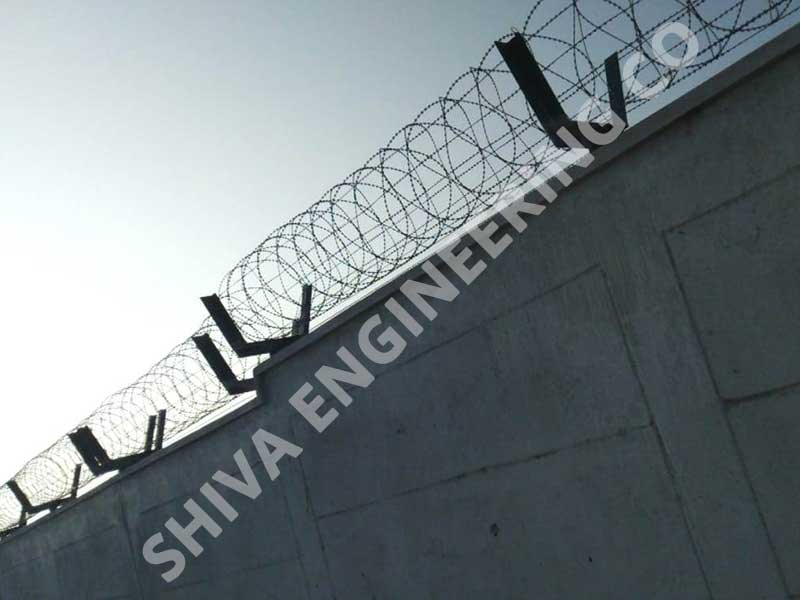 CONCERTINA WIRE FENCING SUPPLIER IN INDIA